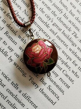 Retro Enamel-Style Rose Circle Pendant Necklace Burgundy Brown Pink Rose Jewelry
